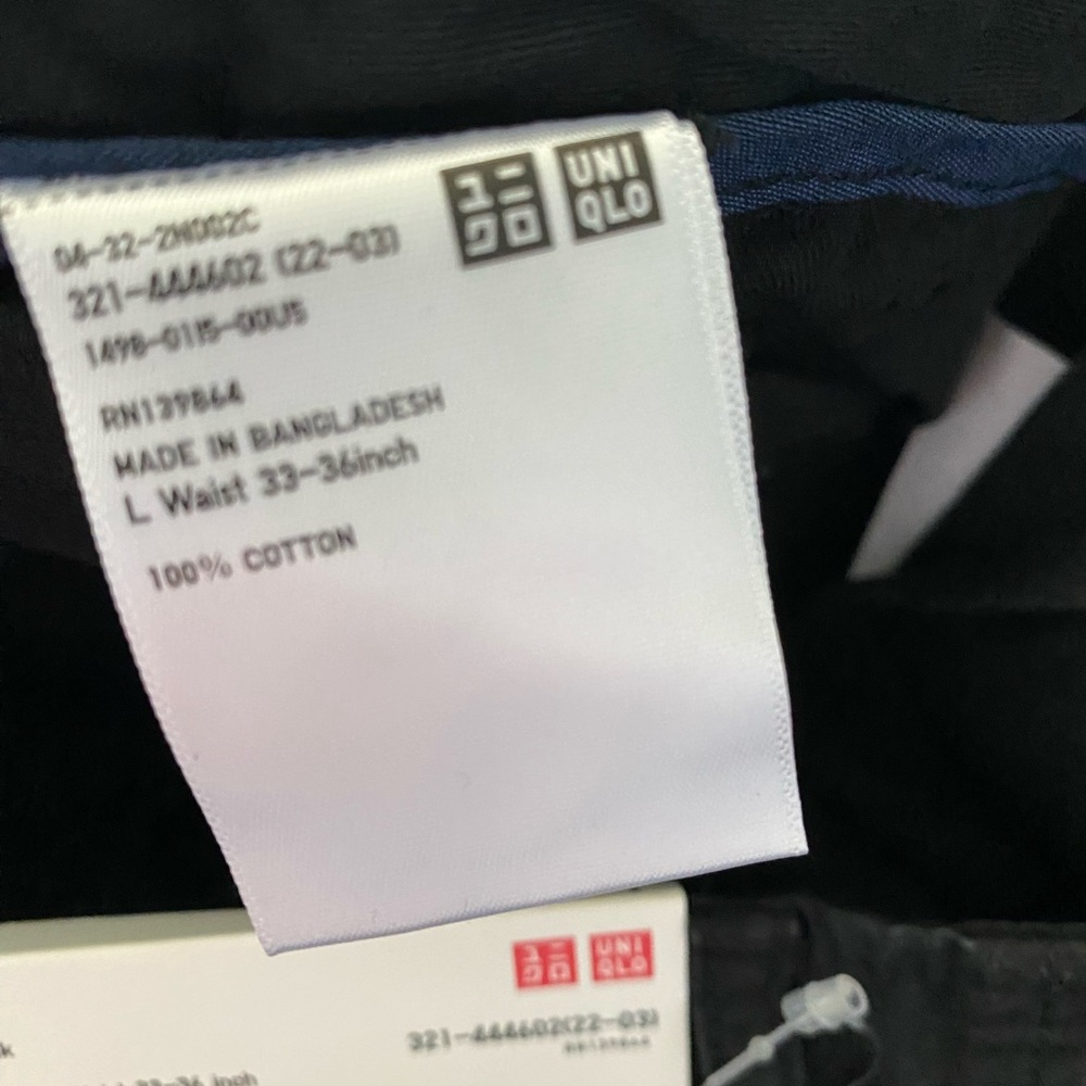 Uniqlo chino shorts in black - Picture 7 of 13